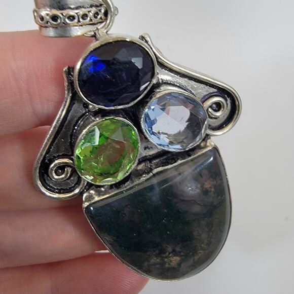 Handmade Silver Pendant with Moss Agate and Multicolor Gemstones - Picture 4 of 10